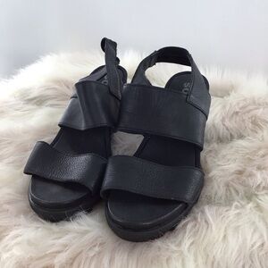 Sorel black leather wedge sandals - Size 8